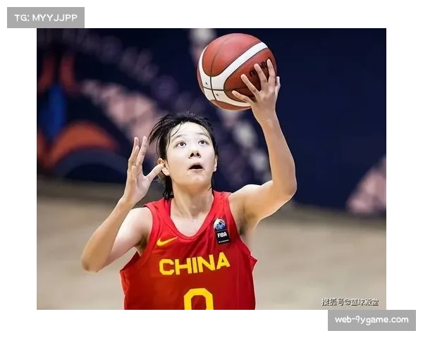 山东女篮新援帕克臂展出色 内线防守覆盖面广阔